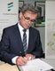 Uwe Penth, Geschäftsführer der RAG Montan Immobilien, unterzeichnet den Kooperationsvertrag. Foto: Rag Montan Immobilien, Stephan Conrad 