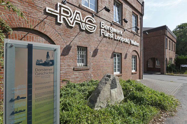 Pförtnerhaus mit Logo und Infotafel. ©RAG Montan Immobilien GmbH, Fotograf: Thomas Stachelhaus