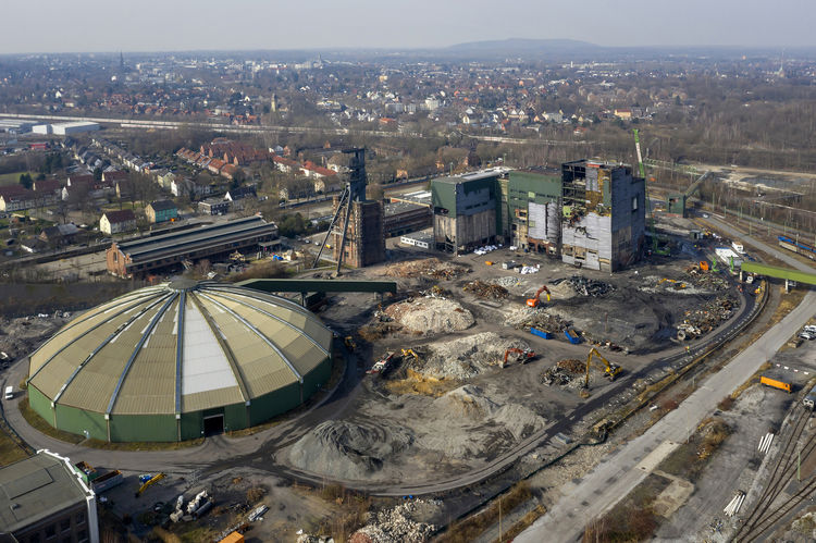 Drohnenpanorama vom Rückbaustart der Kohlenwäsche auf Prosper II mit der runden Kohlemischhalle.