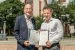 Freuen sich auf die künftige Zusammenarbeit: v.l.:  Martin Strauß, Geschäftsführer Landschaftsagentur Plus GmbH, und Ole Seidel, Gründer, Vorstand, alta4 AG.  Foto: Landschaftsagentur Plus GmbH/ Matthias Schmitt, Studio 4