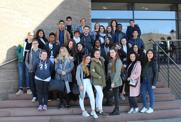 40 Schüler des Lycée René Cassin auf Besuch im Saarland
