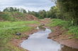 Die Arbeiten zur Renaturierung des Ellbachs in Saarwellingen-Reisbach haben begonnen. Erste Schlingen und Biotopflächen sind angelegt. Foto: Landschaftsagentur Plus/(BeckerBredel Fotografen)