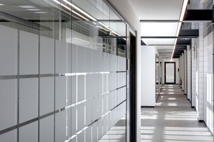 Flur mit Glaswänden, © RAG Montan Immobilien, Fotograf Thomas Stachelhaus