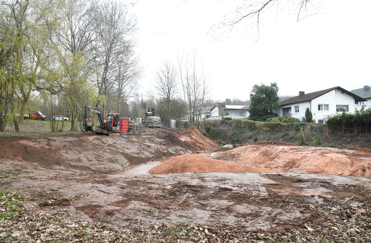 Renaturierungsarbeiten. Foto:  Landschaftsagentur Plus (Pressefotografen BeckerBredel, Laura Ockenfels)